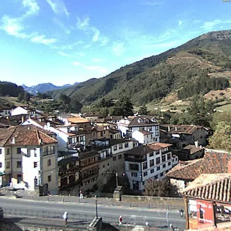 Poco Trigo En * Potes