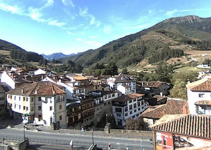 Poco Trigo En * Potes